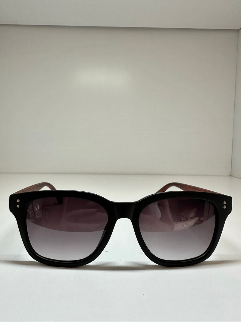 Crato Black